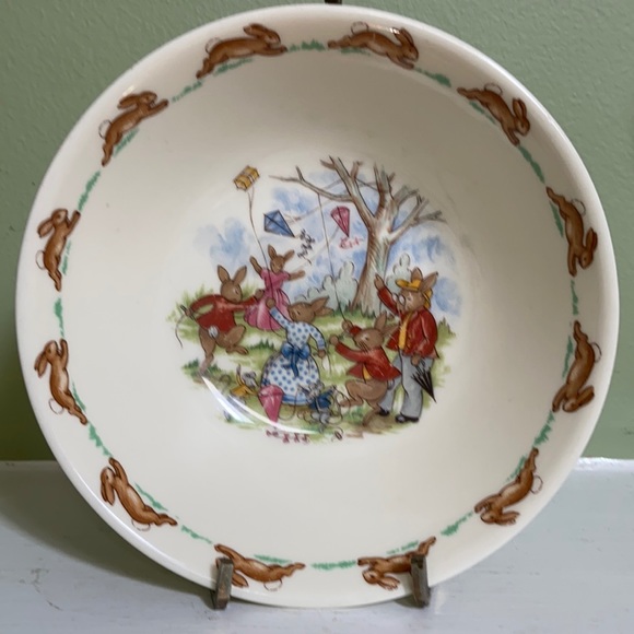 Royal Doulton Other - Royal Doulton Bunnykins Bowl, Flying Kites